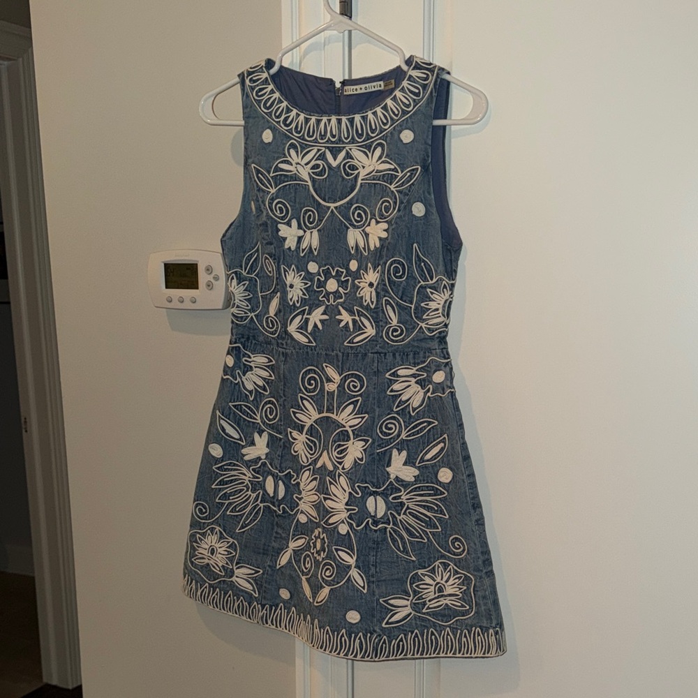 Alice + Olivia Teal and Cream Embroidered Dress